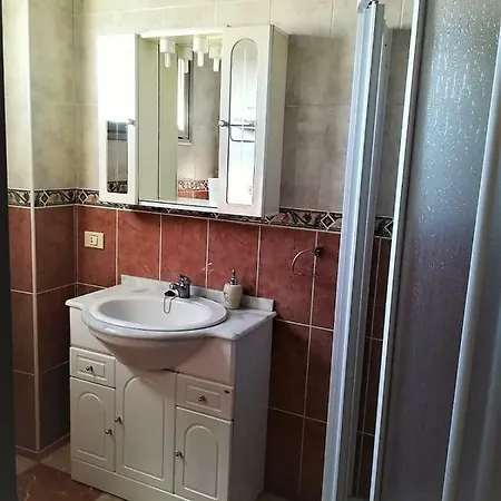 Vv Los Delfines Icod Apartment *