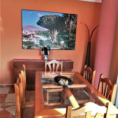 Vv Los Delfines Icod Apartment